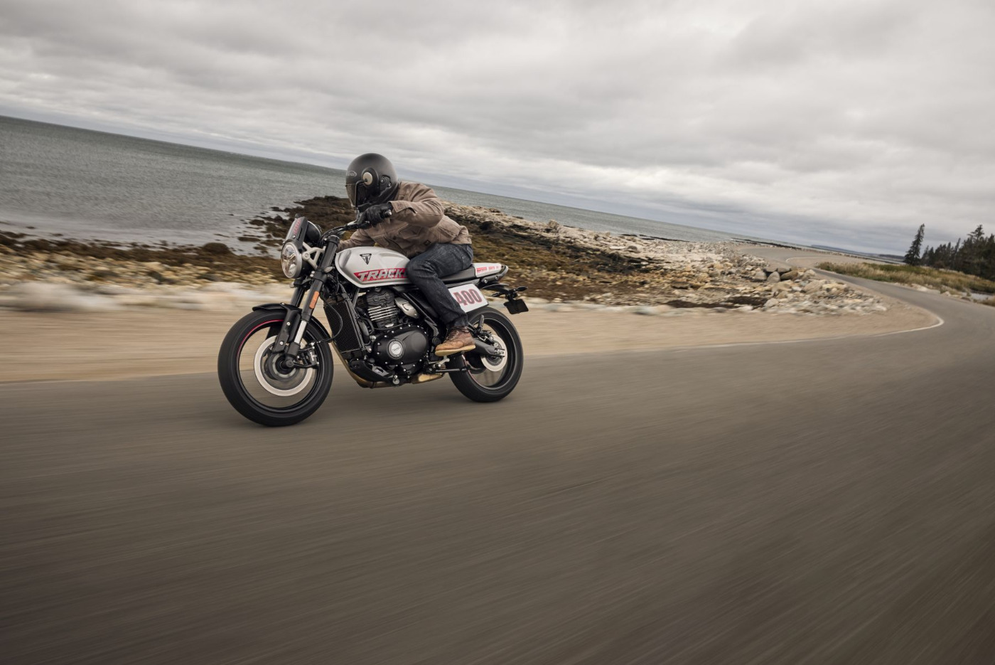 Triumph breidt de 400-serie uit met de Tracker 400
